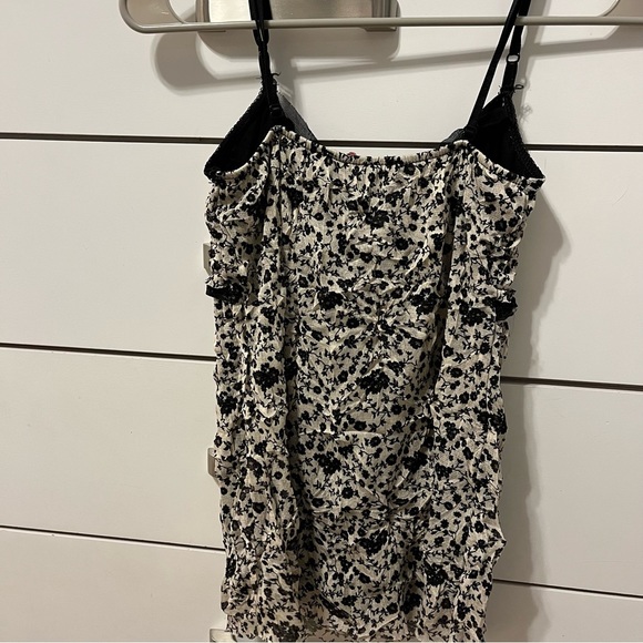 Y2K Cream & Black Floral Lace Tank Top - Picture 3 of 4